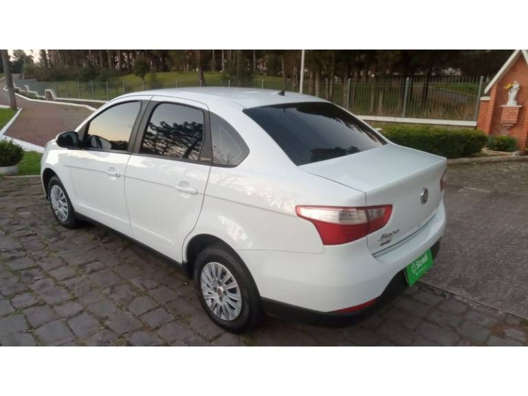 FIAT - GRAND SIENA - 2012/2013 - Branca - R$ 36.800,00