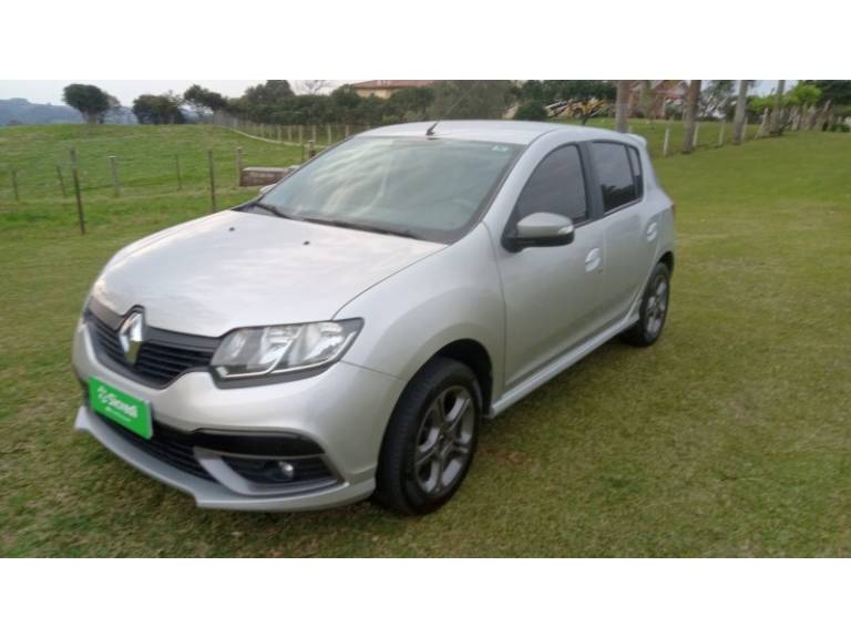 RENAULT - SANDERO - 2016/2017 - Prata - R$ 49.900,00